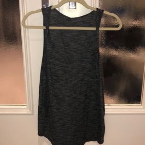 Lululemon tank !!